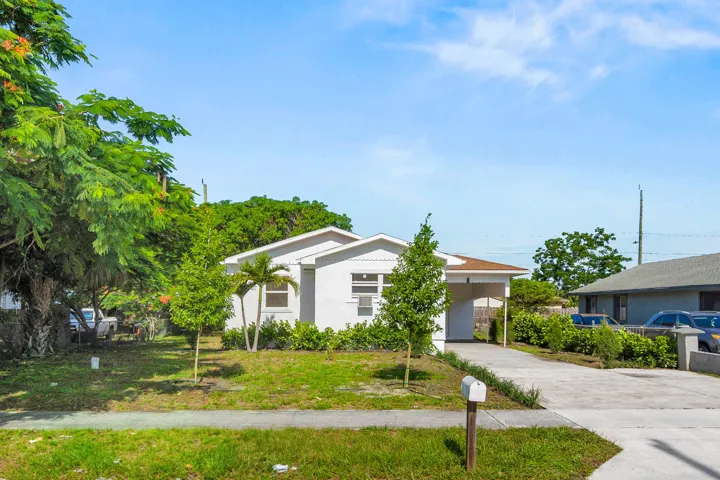 004-230Southwest6thAvenue-DelrayBeach-FL
