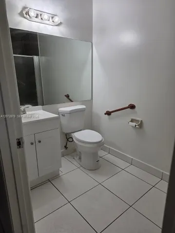 1st floor bathroom w/shower