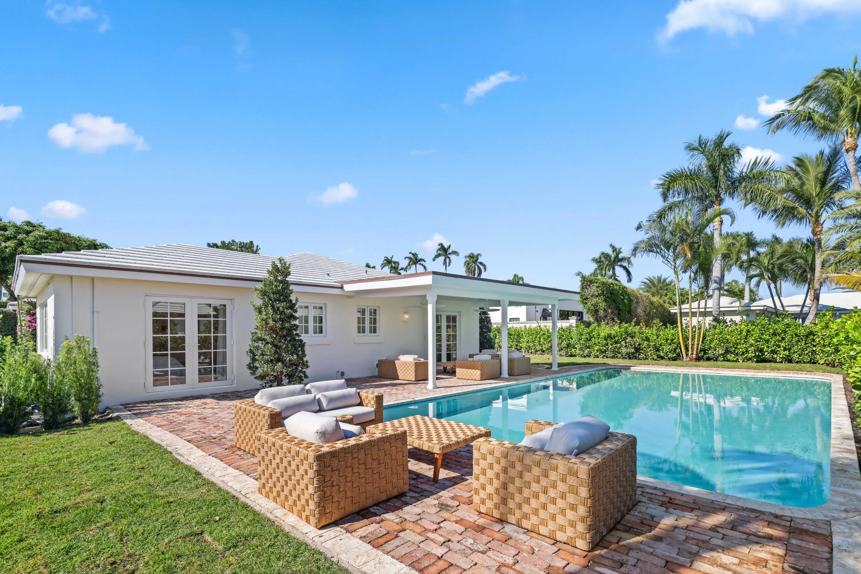 48b-Pool