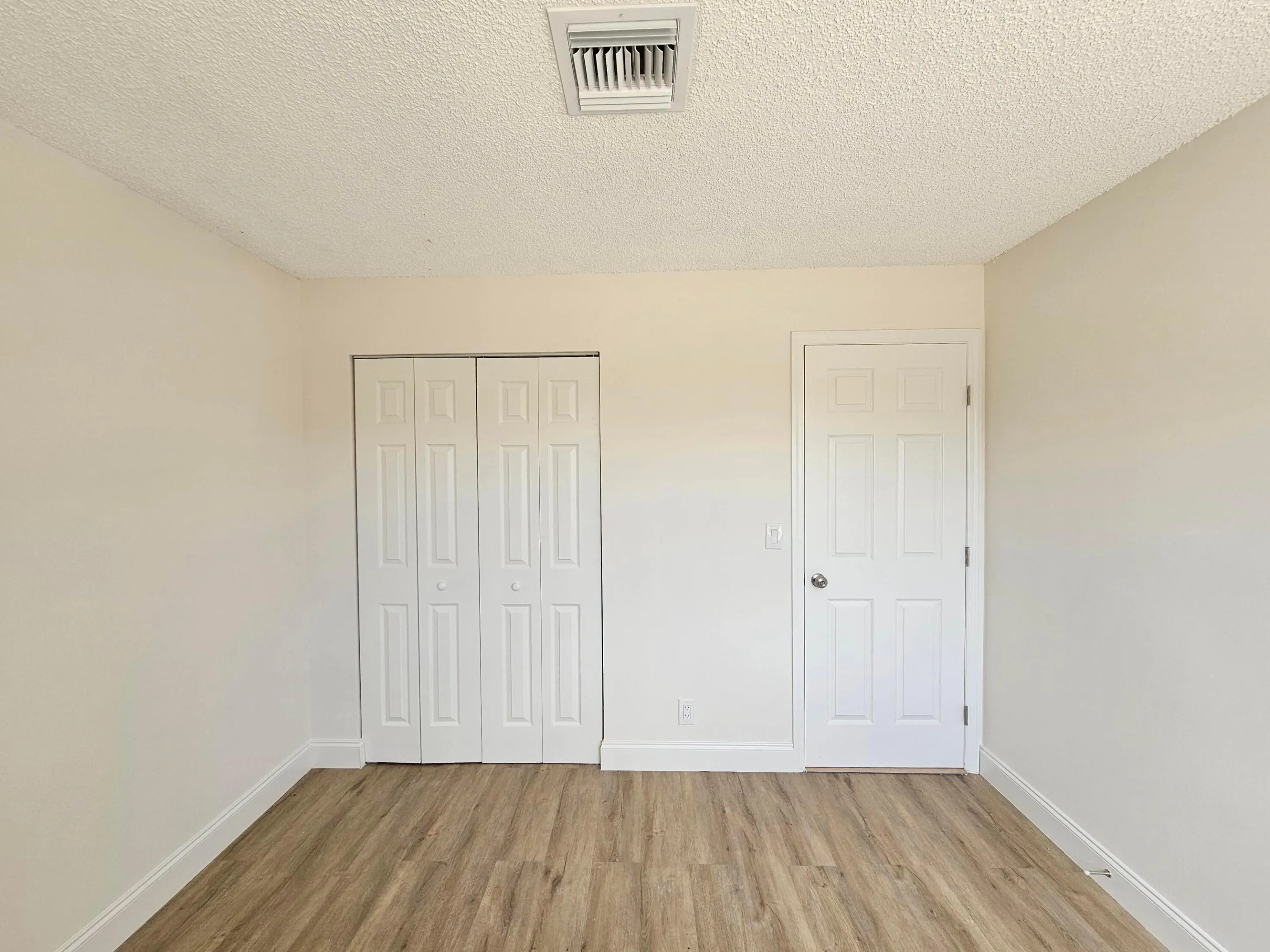 Bedroom 2 (3)