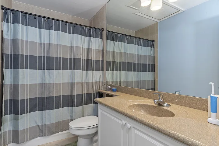 808 SW 4th Ave - - 352