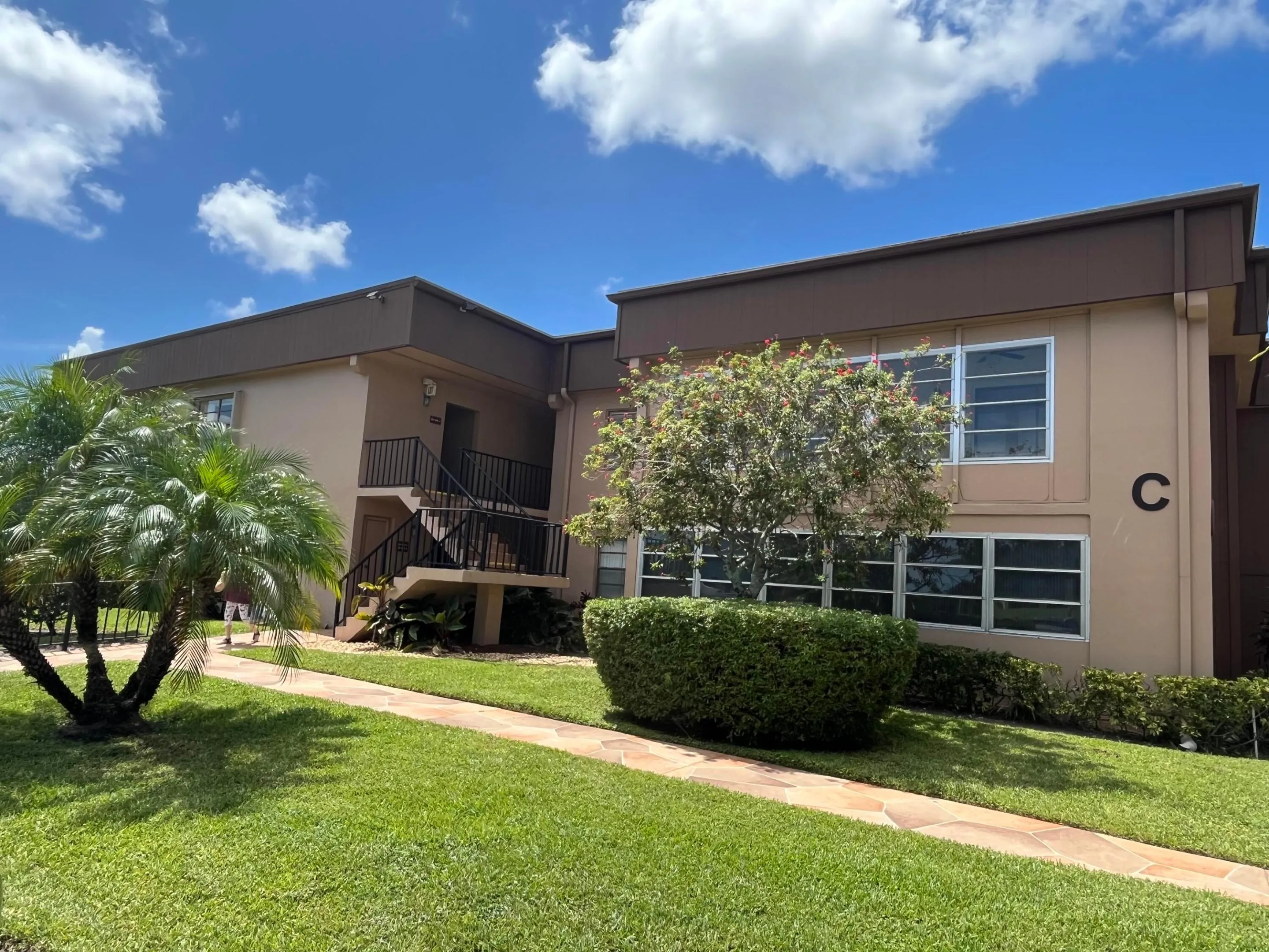 2-story Piedmont 'C' building with a fully enclosed elevator.