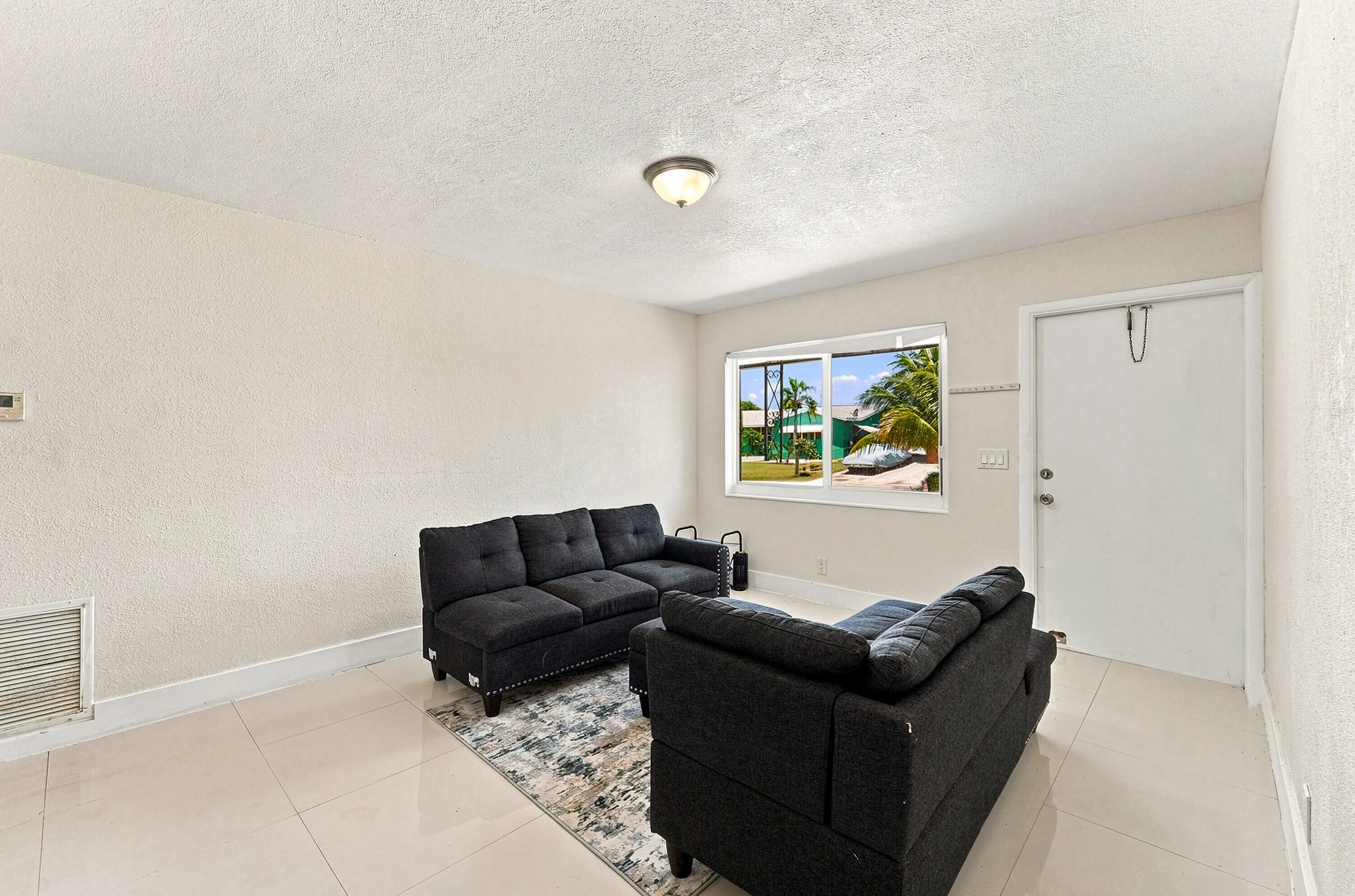 02_living room