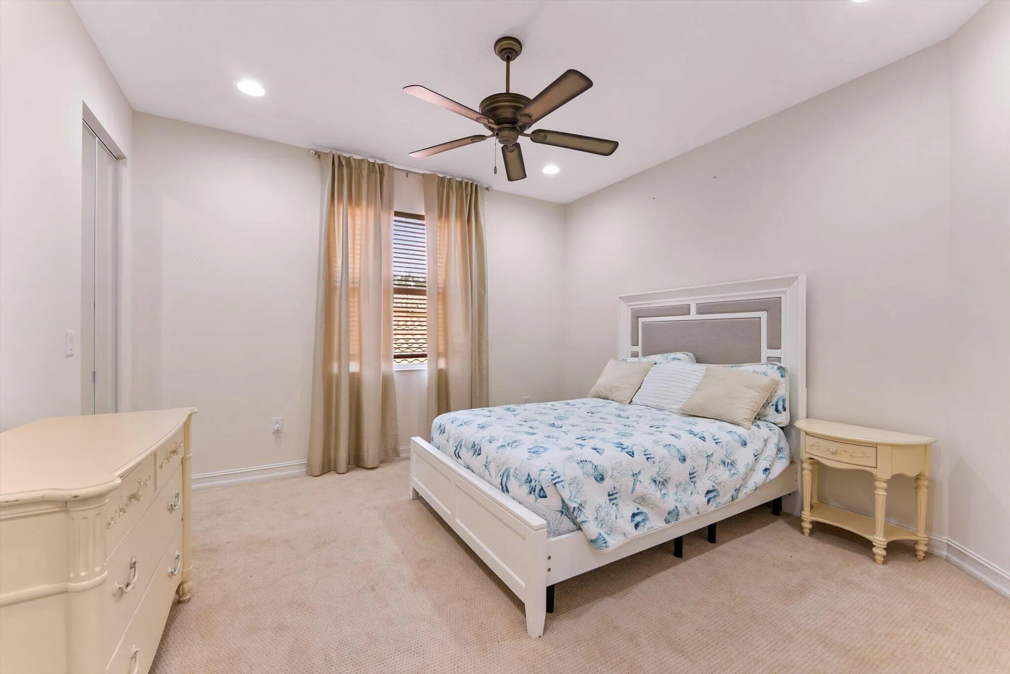 bed 3