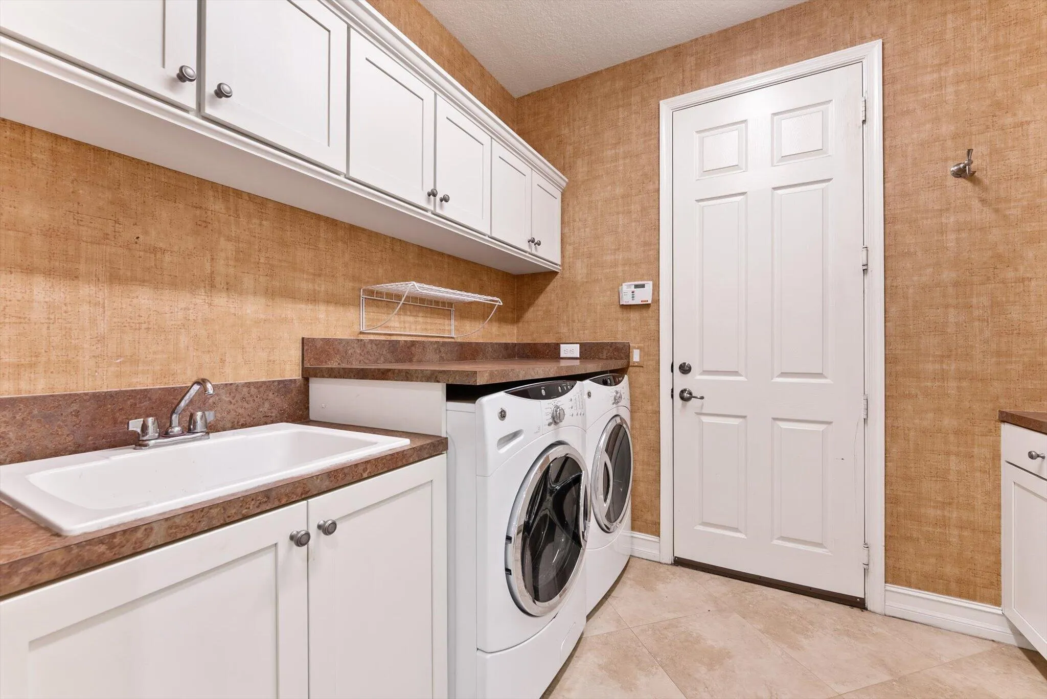 downstairs laundry