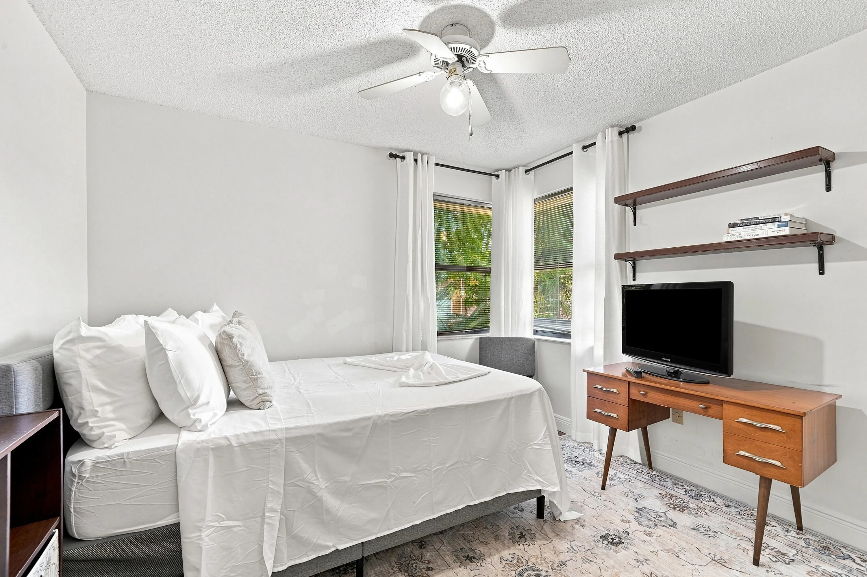 15_bedroom