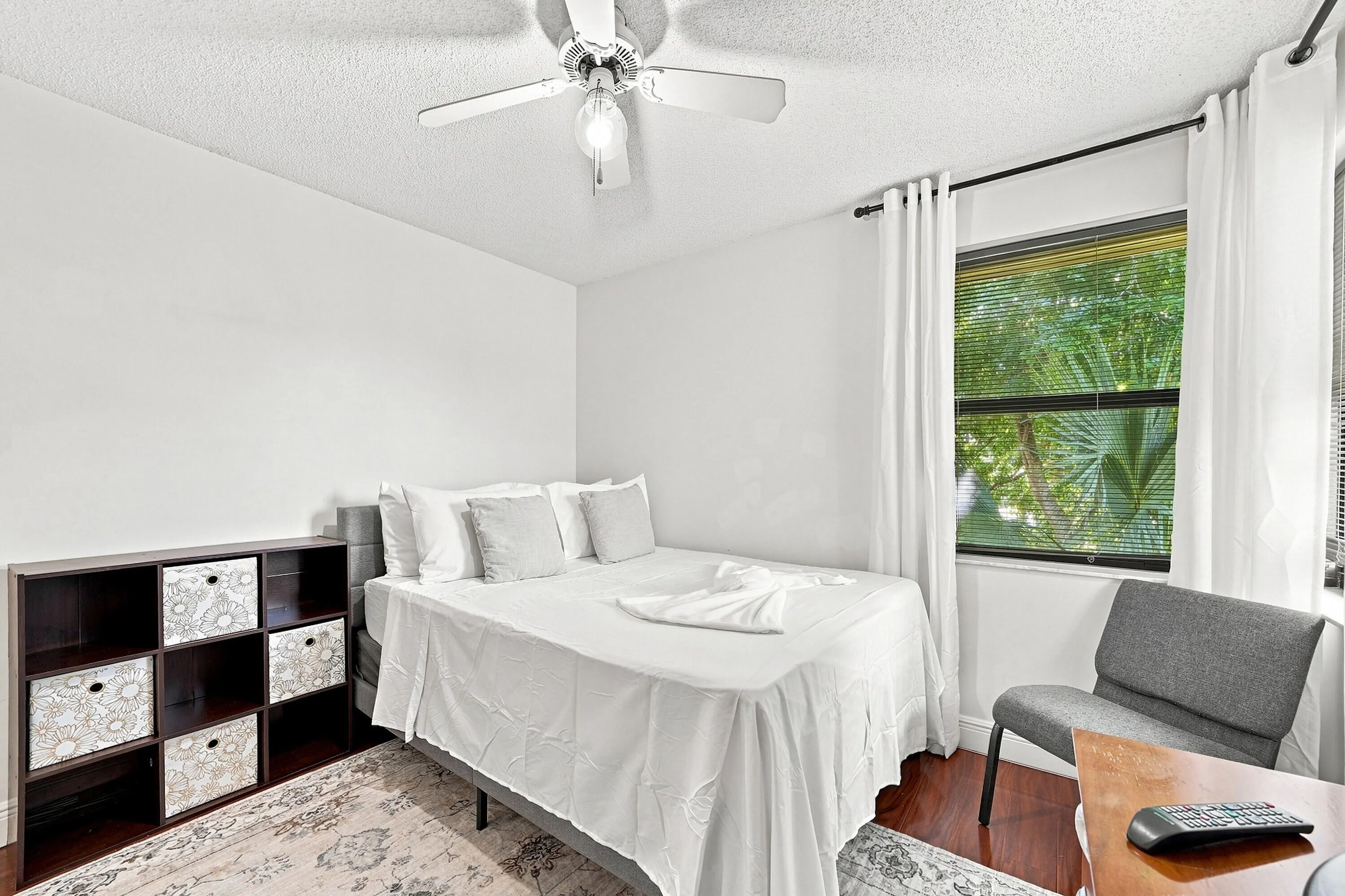 16_bedroom