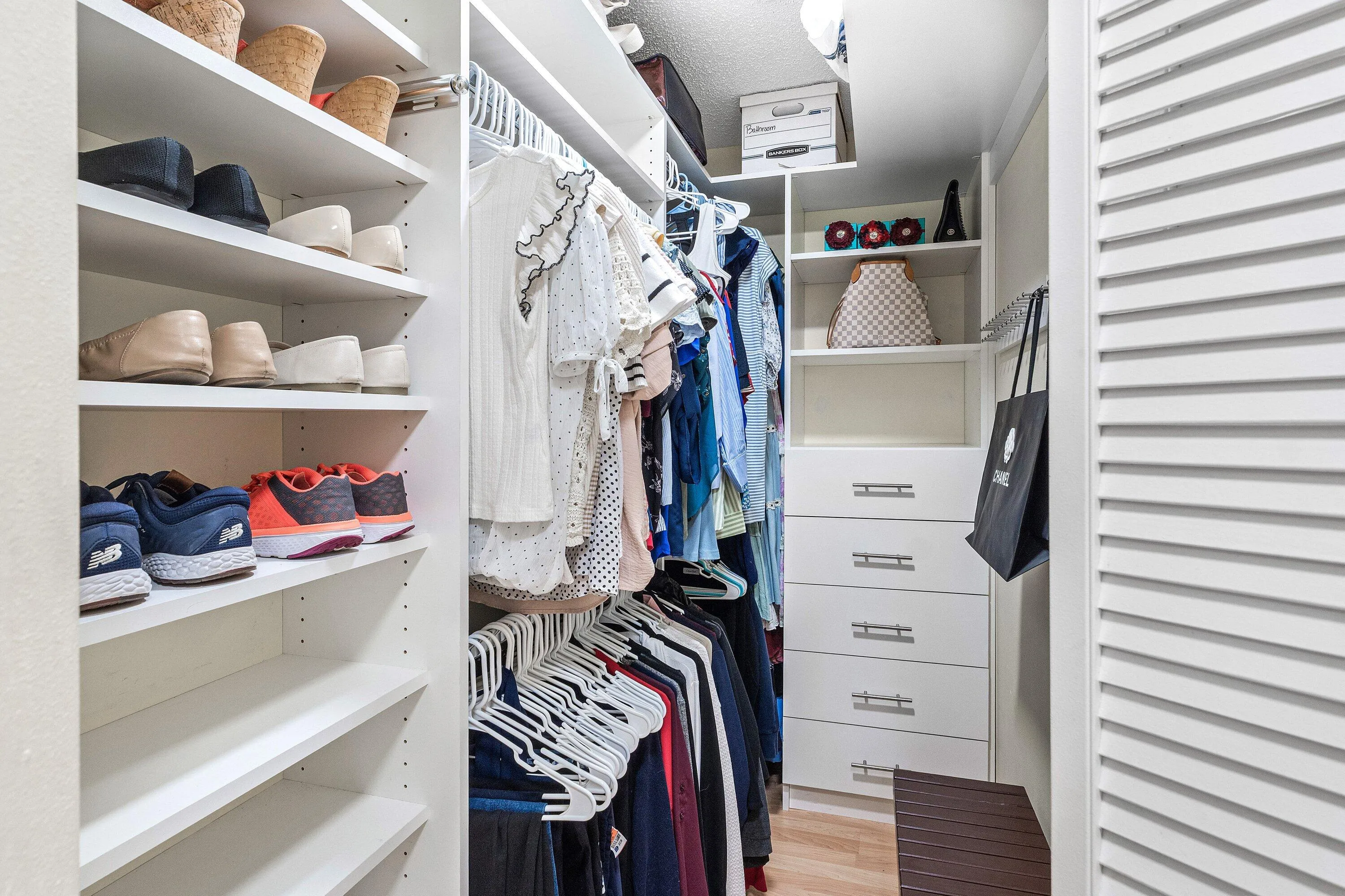 Walk-in closet