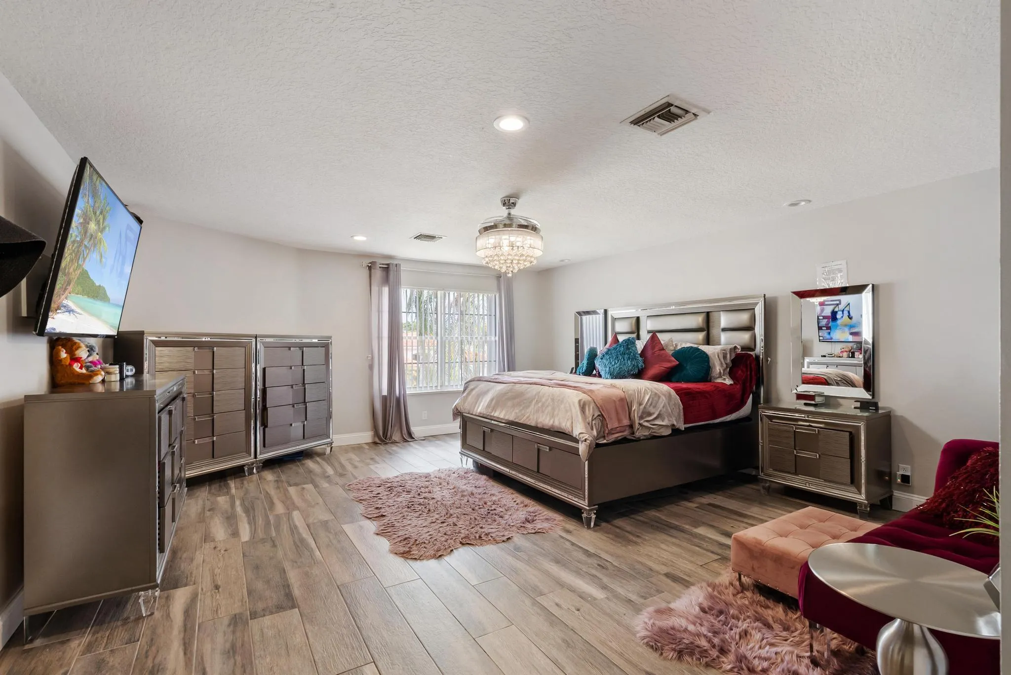 Massive Primary Suite
