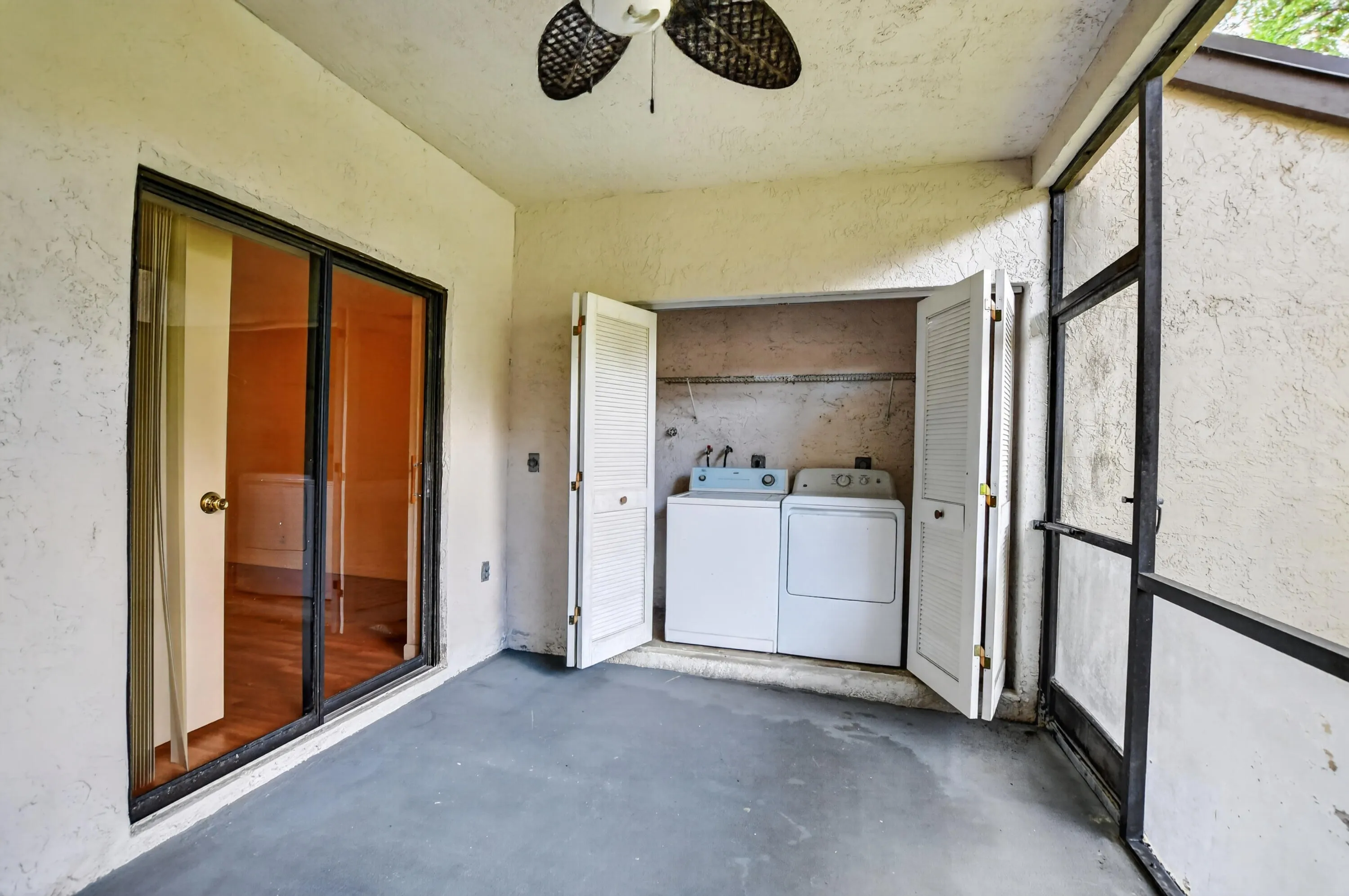Washer & Dryer in Screened Patio