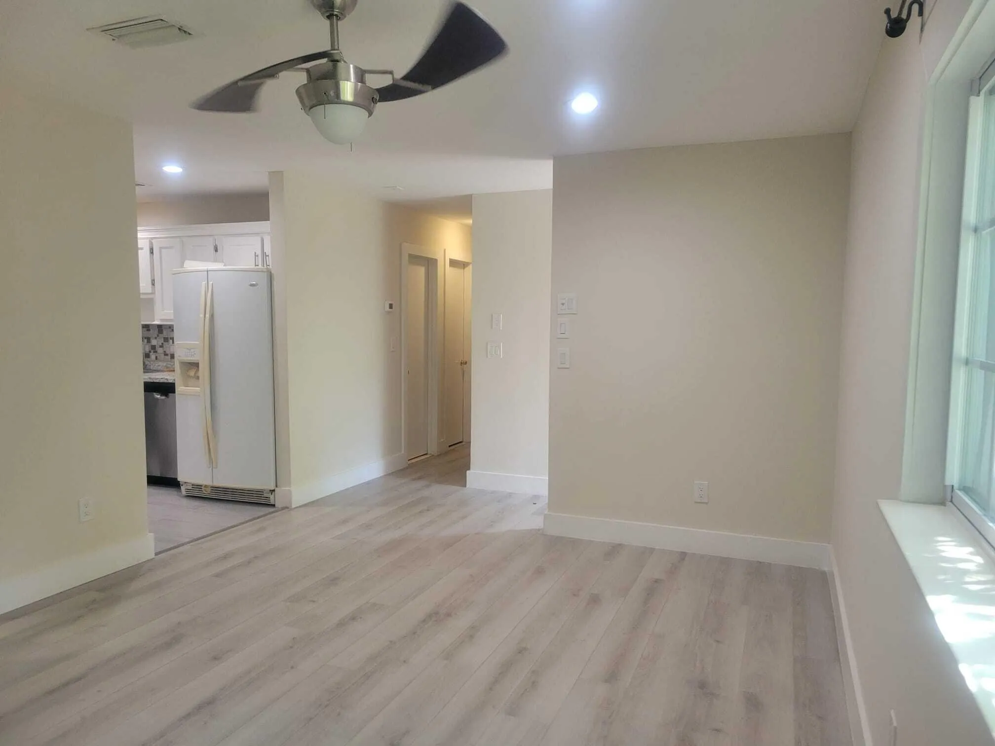 Living Room 4