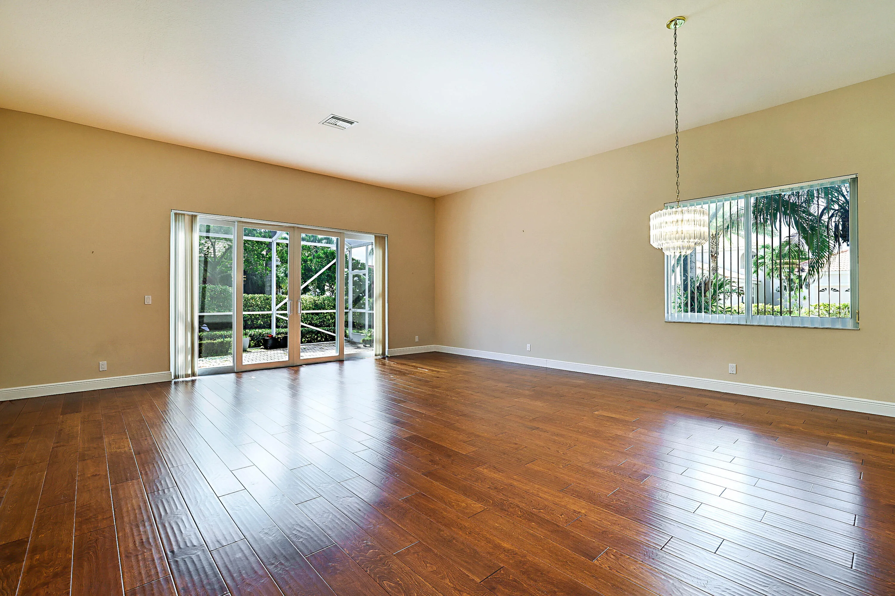 Living/Dining Room