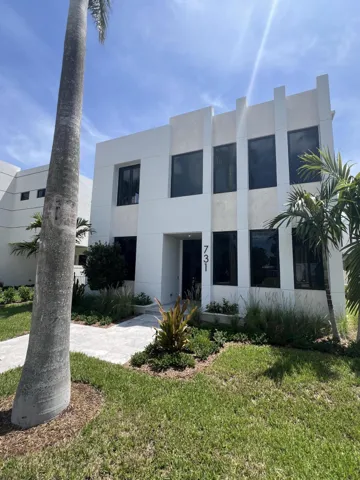 731 SE 4th Front