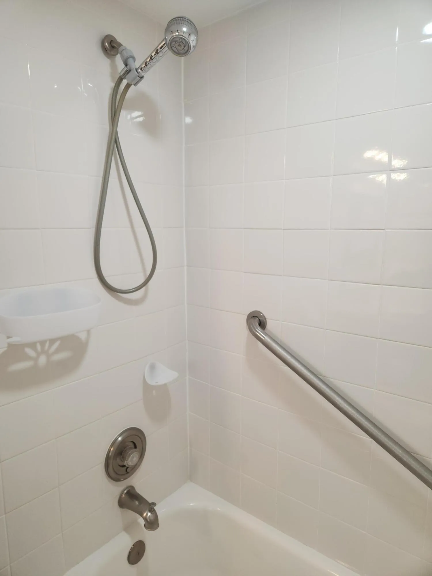 Shower/Tub