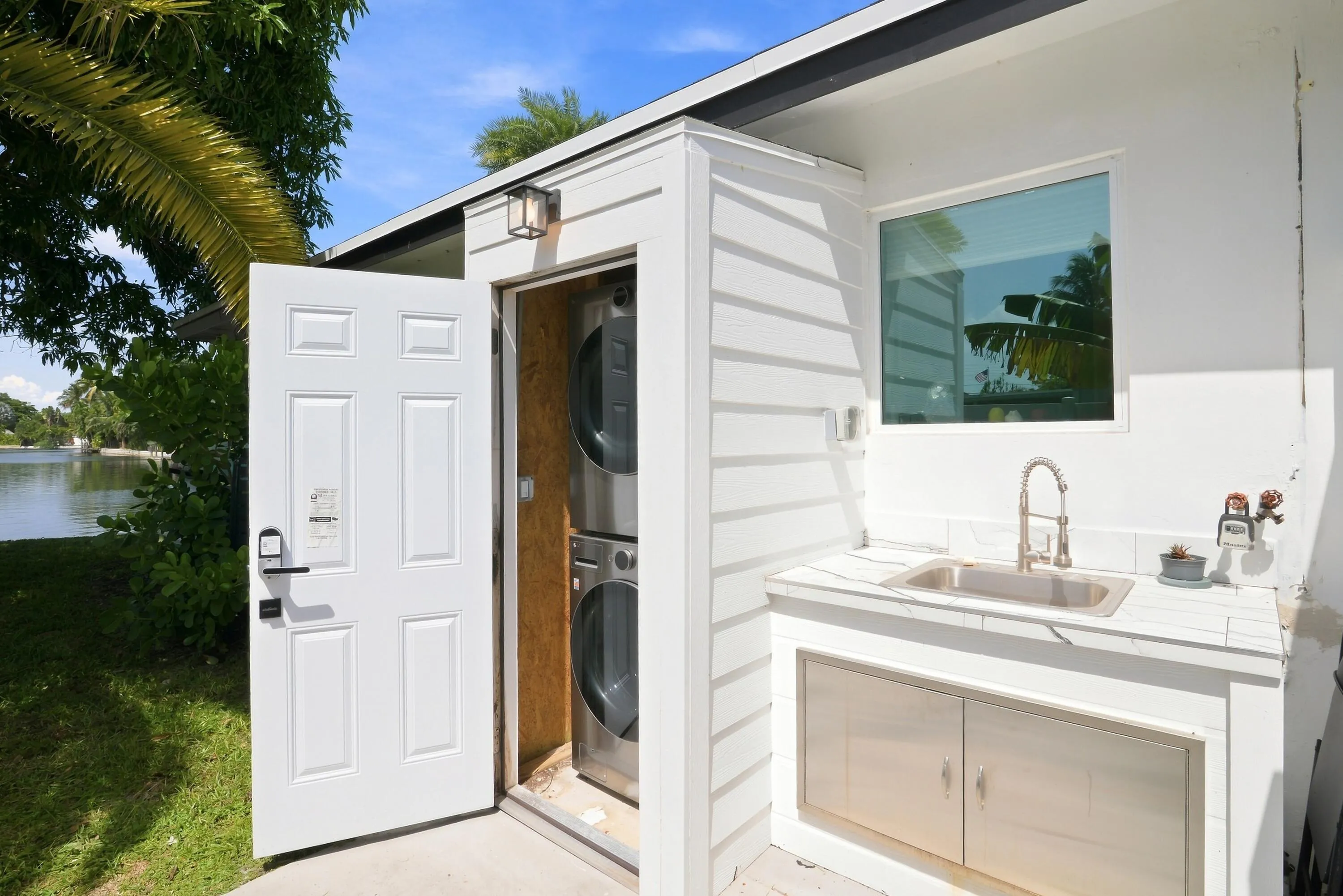 Laundry Outdoor Sink Counter