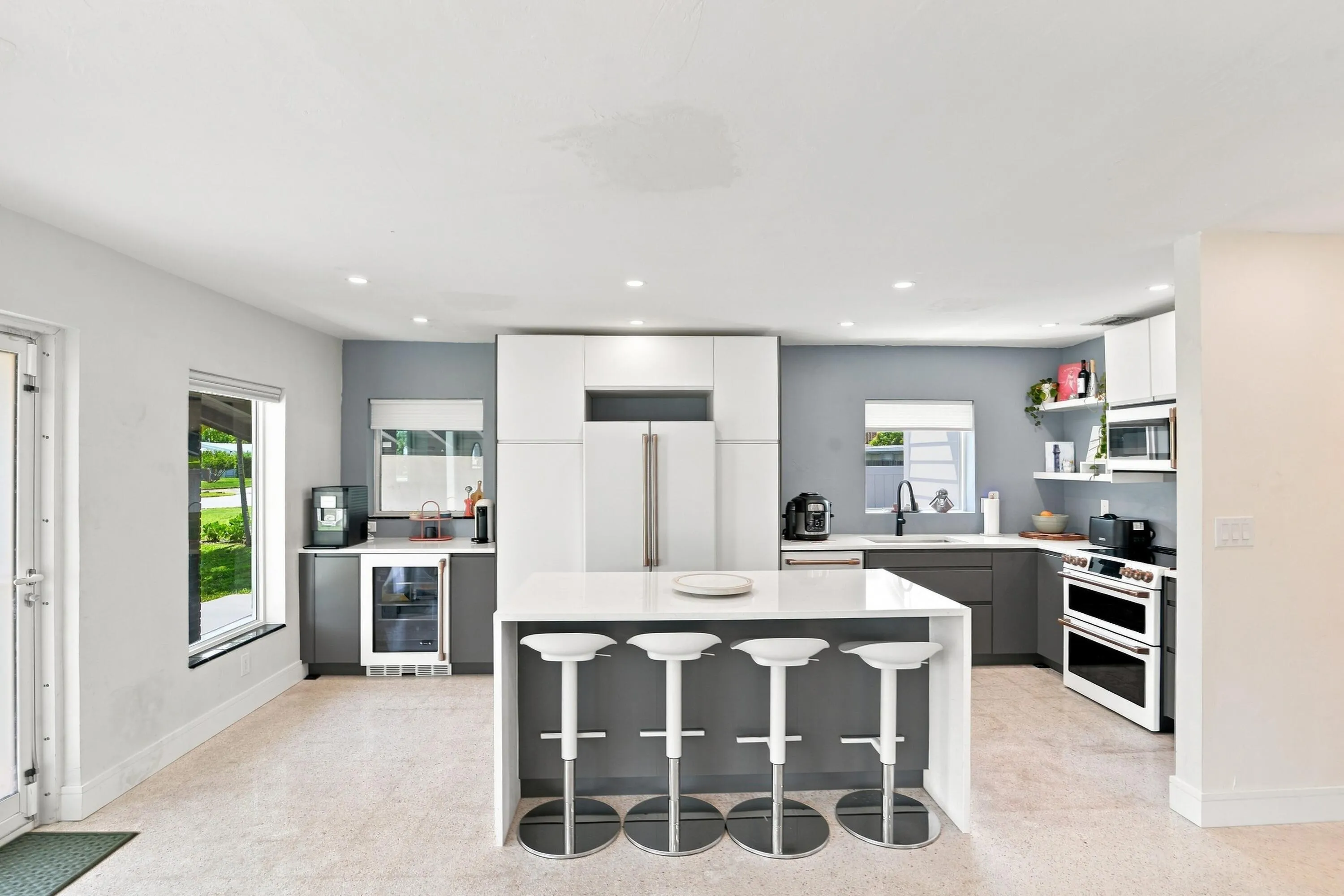 Kitchen with Island