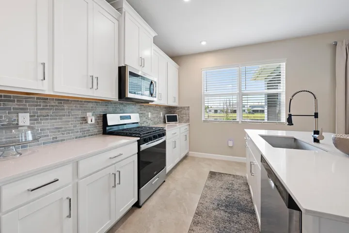14034 SW Surina St-13
