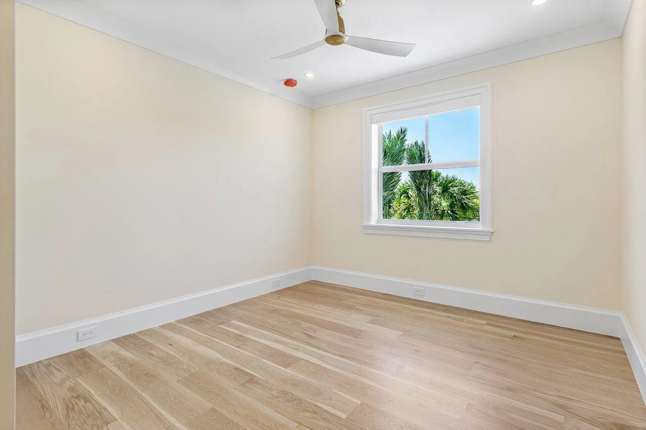 Property photo 64