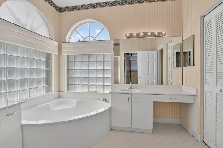 Owners Bathroom