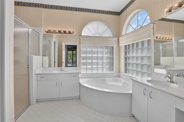 Owners Bathroom