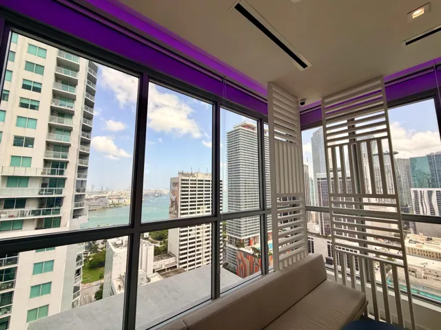 Top Floor Social Area (Views)