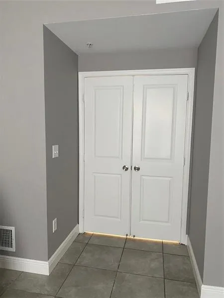 6020 W Sample Rd # 105 Coral Springs bed