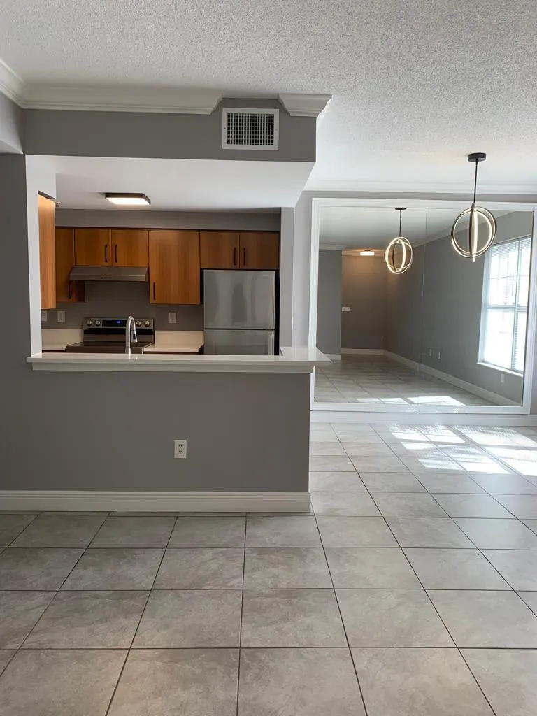 6020 W Sample Rd # 105 Coral Springs Kit