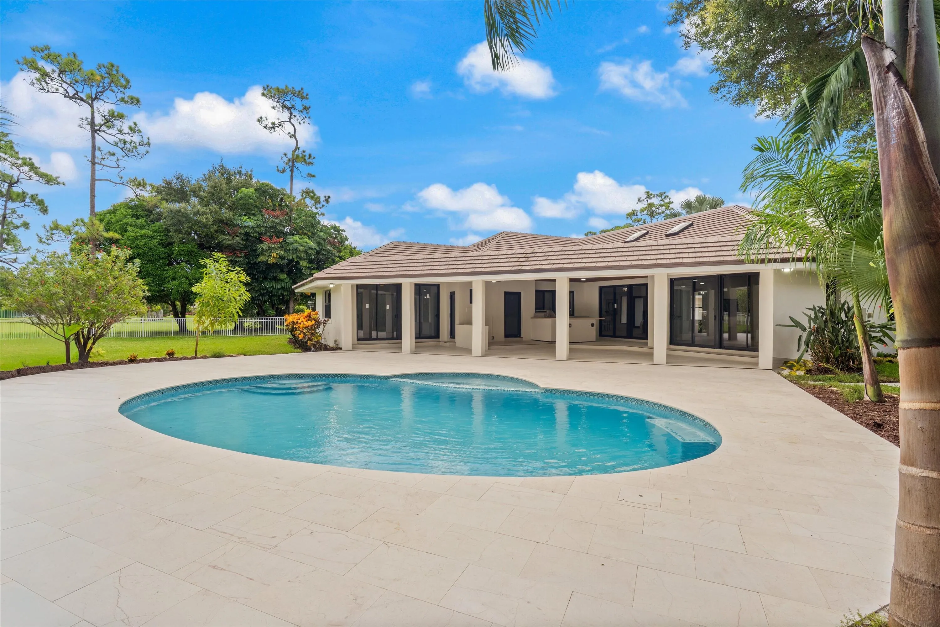Property photo 28