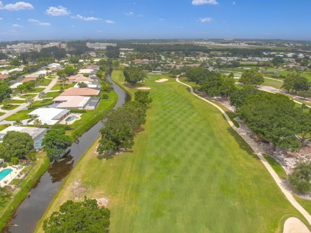 Non-mandatory golf course