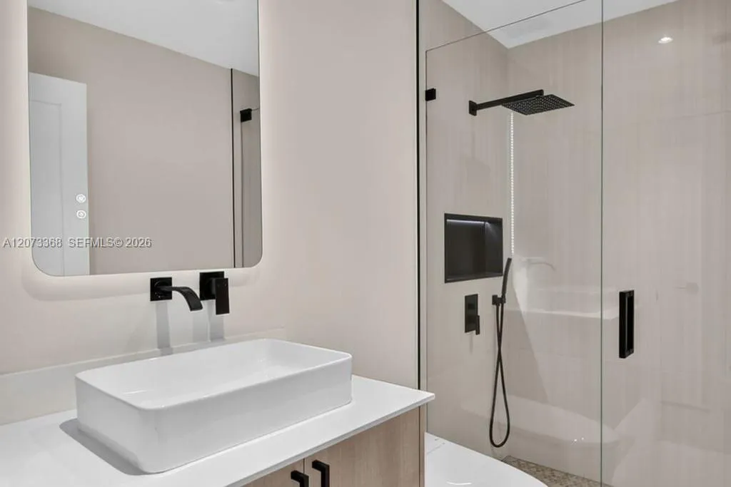 Bath 3 Bath 3