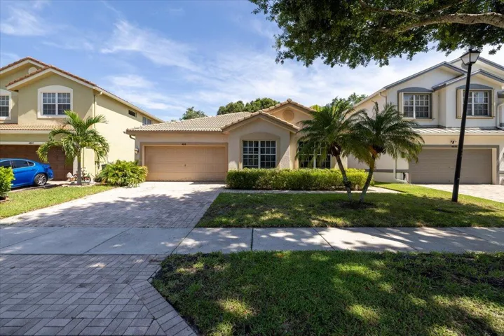 39-4841 N Classical Blvd X--15