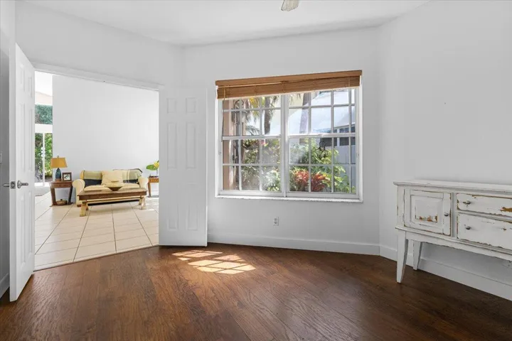 17-4841 N Classical Blvd A-0546