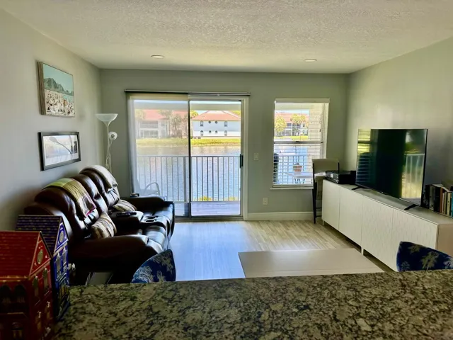 155 cypress living rm from kitchen
