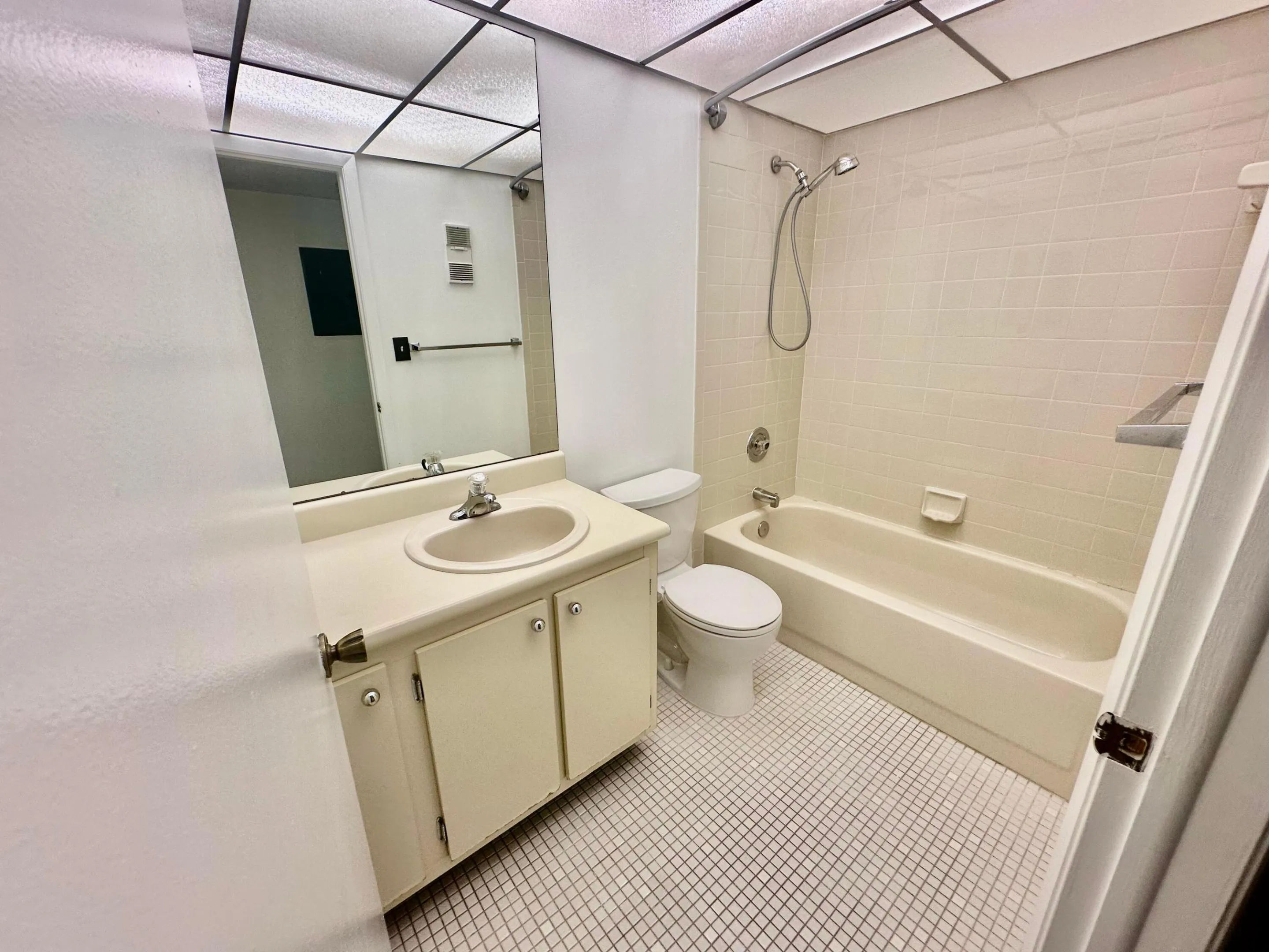 2nd Bathroom