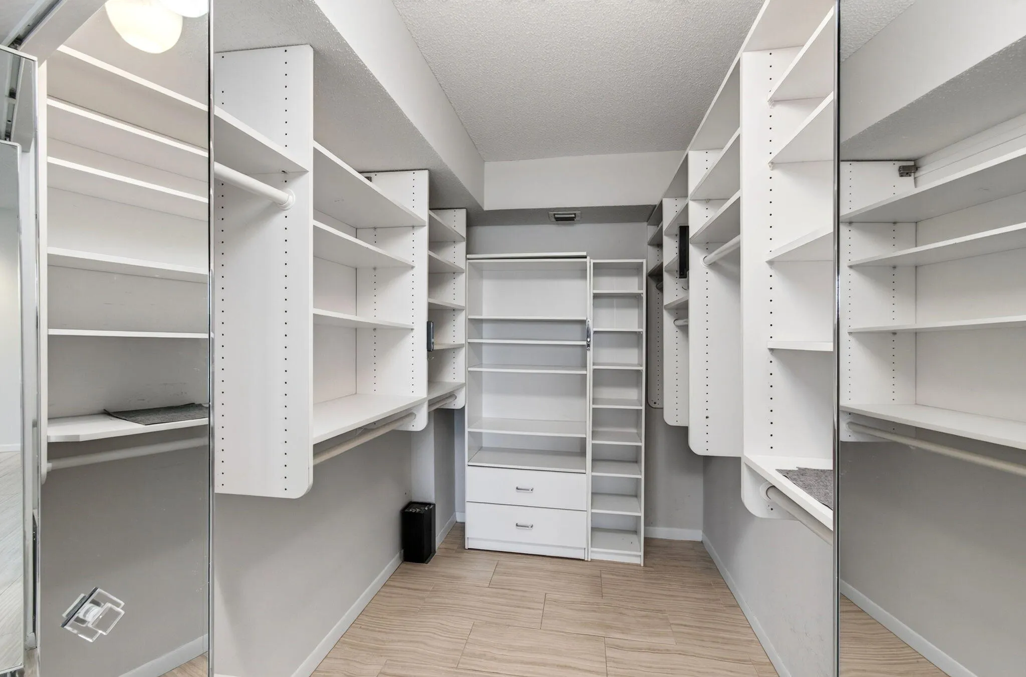 Closet Primary Bedroom