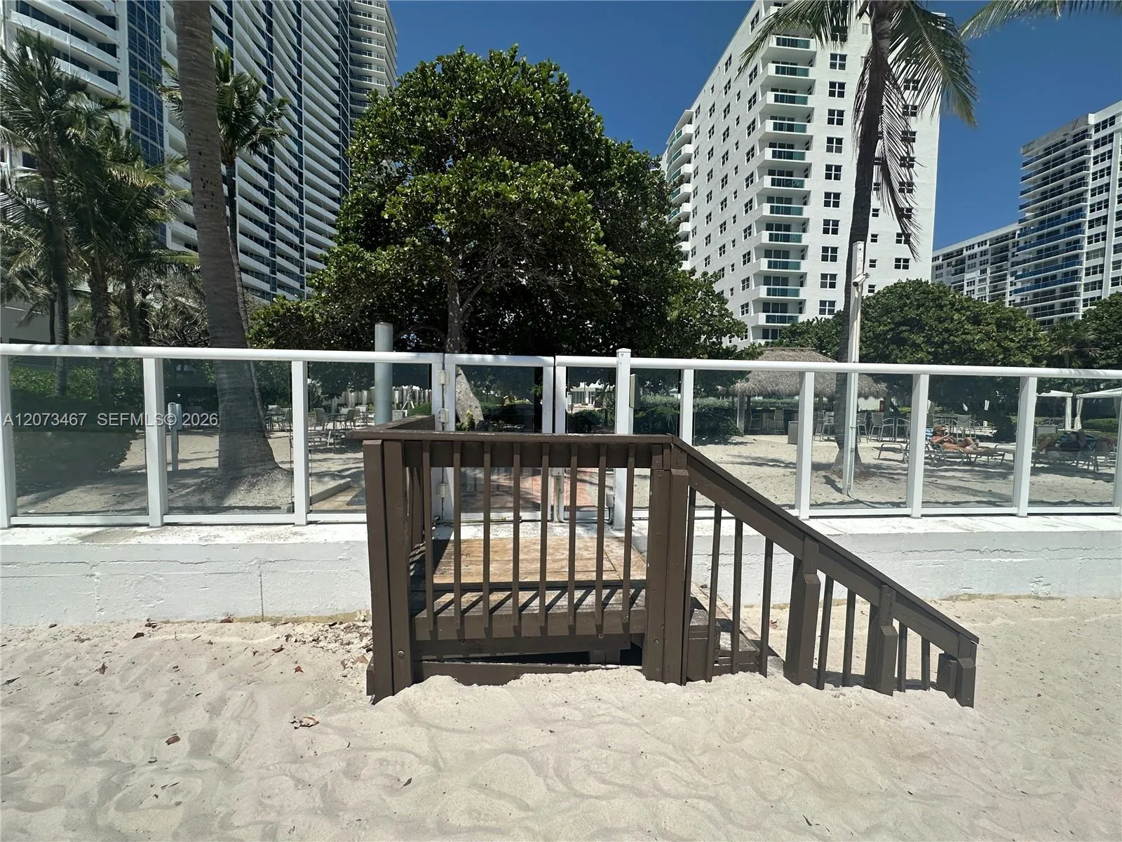 3001 BLDG ENTRANCE FROM OCEAN