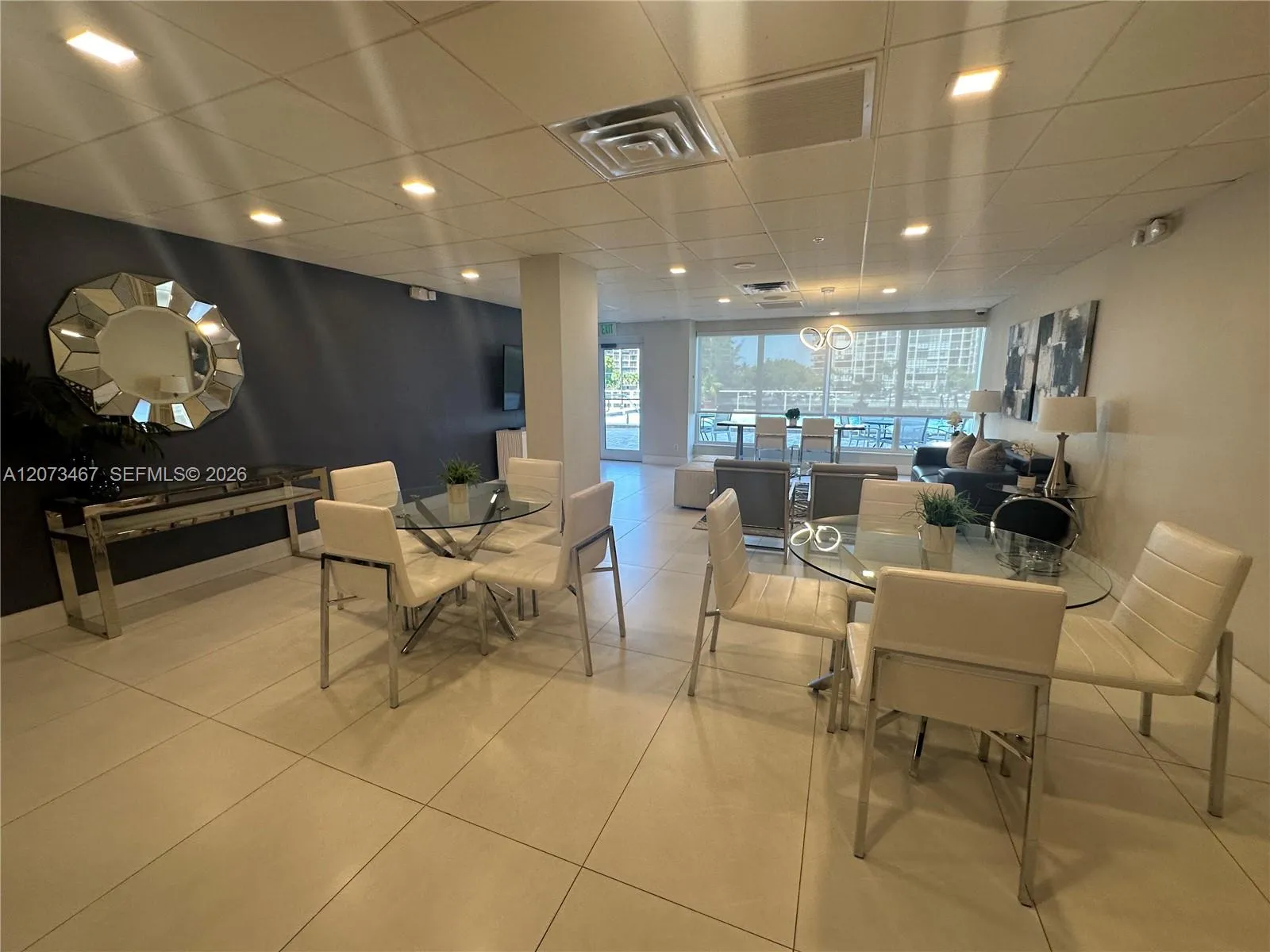 SOCIAL ROOM OFF POOL DECK