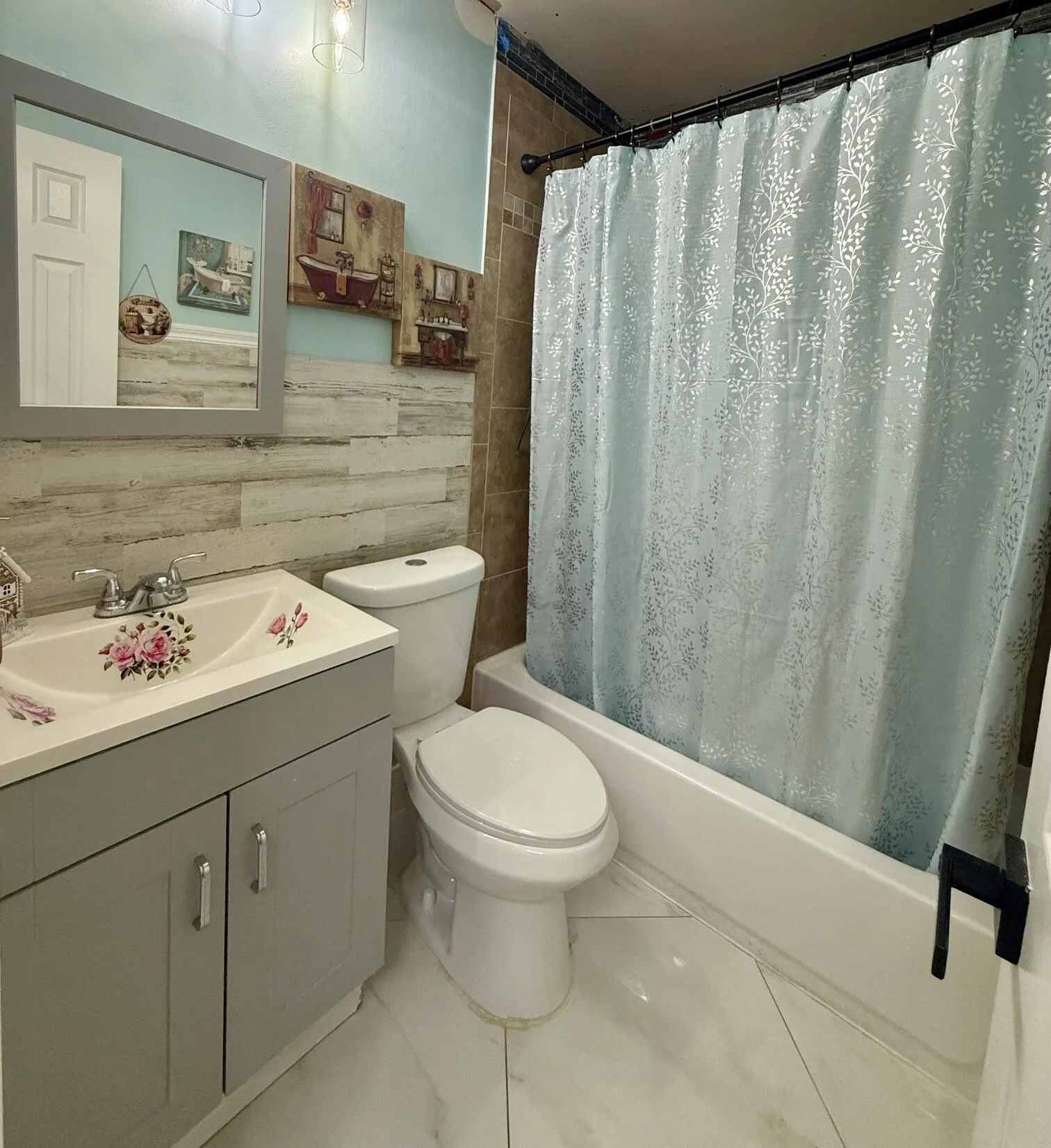 Guest Bathroom