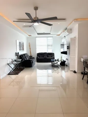 AERIAL VIEW LIVING ROOM