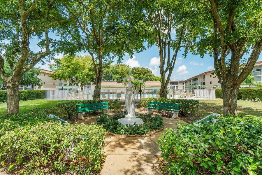 16 Building grounds