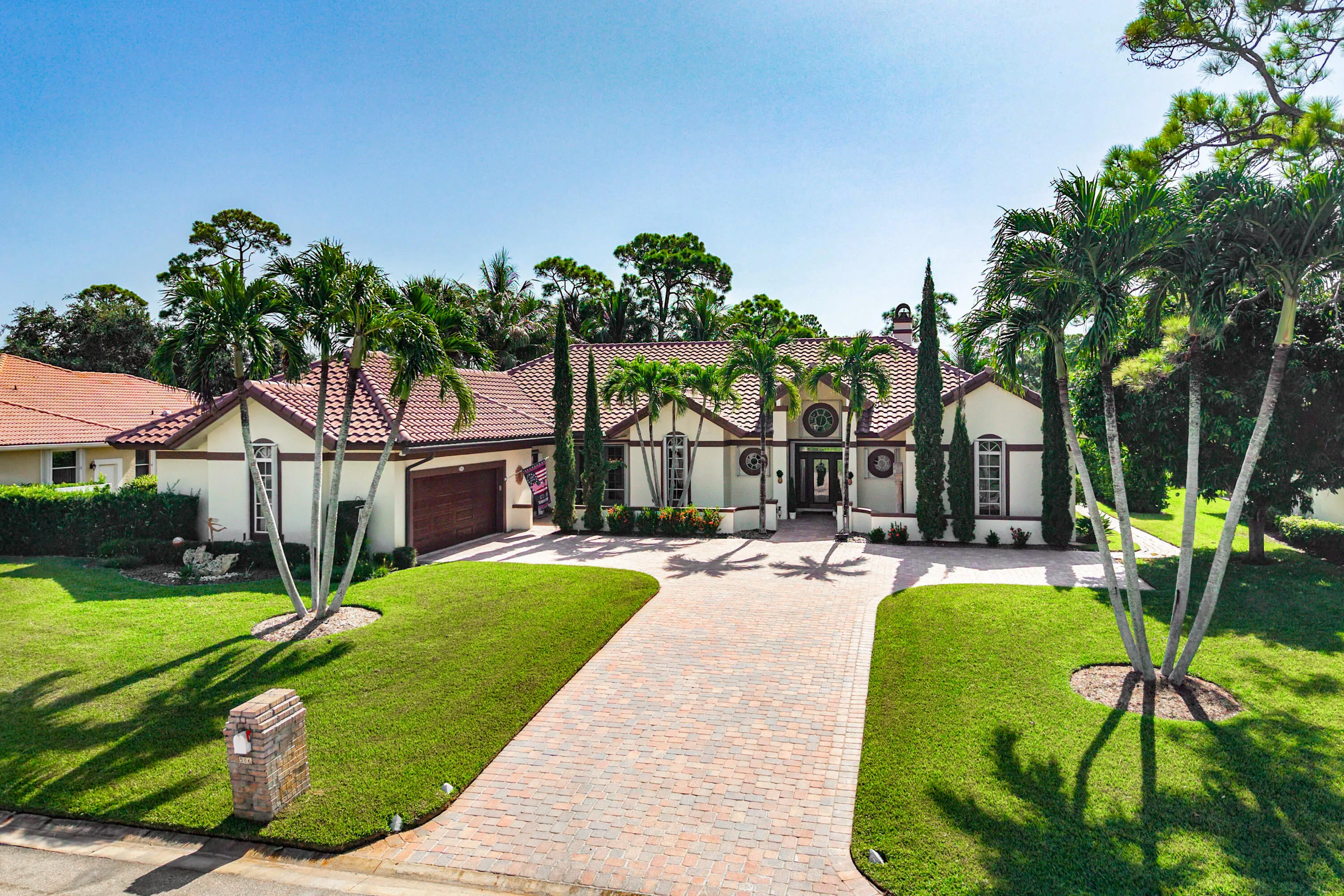 061-586NorthCountryClubDrive-Atlantis-FL