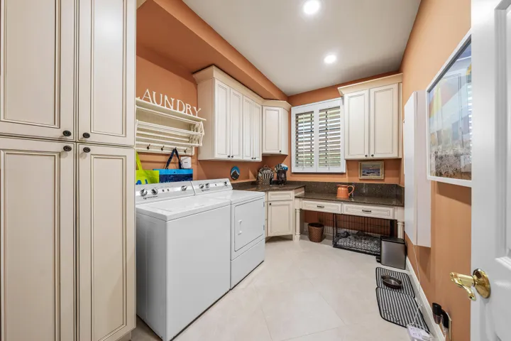 037-586NorthCountryClubDrive-Atlantis-FL