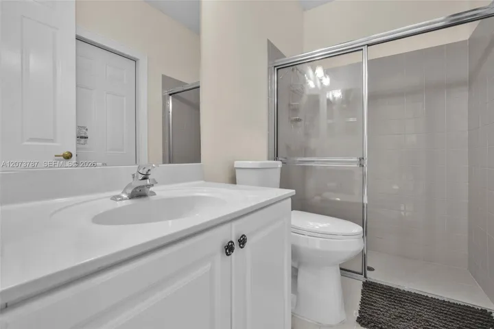 ground level full bathroom