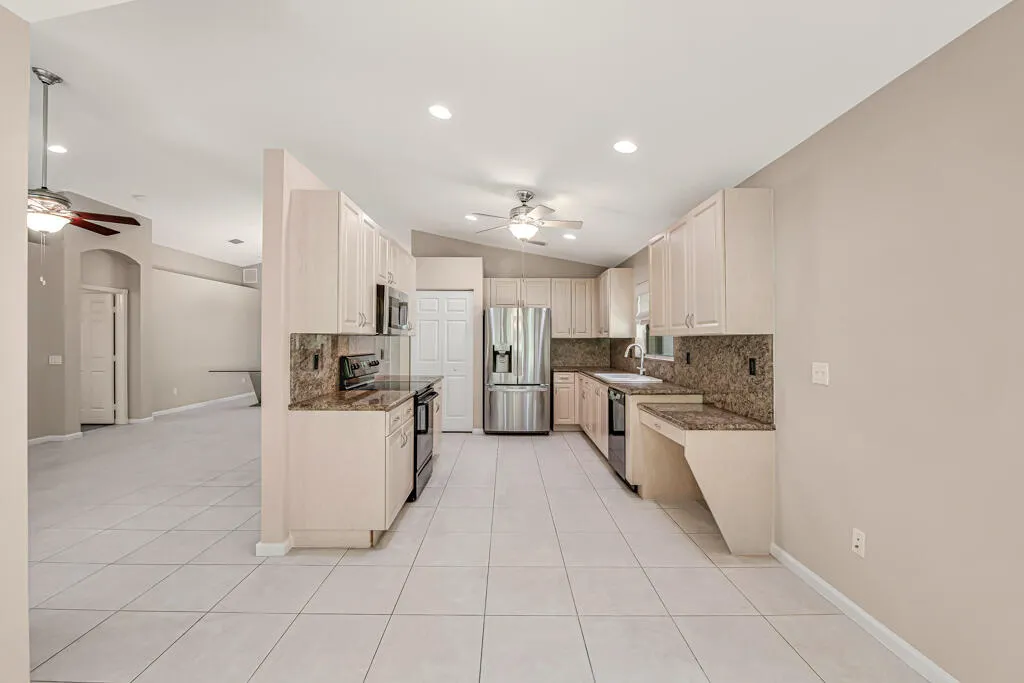 granite kitchen