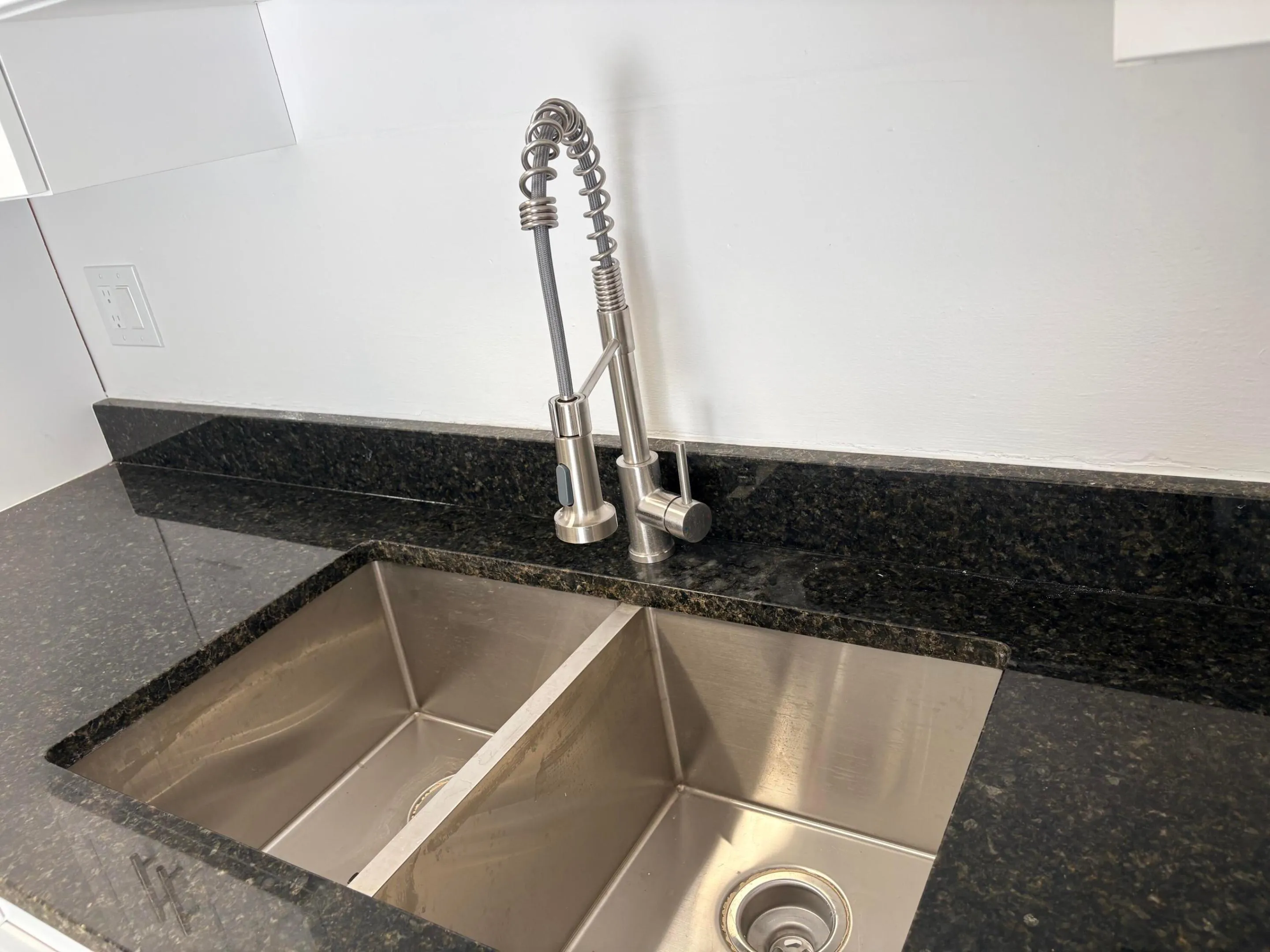 LOVE THE DUAL SINKS WITH UPGRADED FAUCET