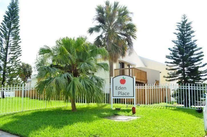 A GREAT GATED COMMUNITY WITH 128 1BDRM/1BATH CONDO UNITS.
