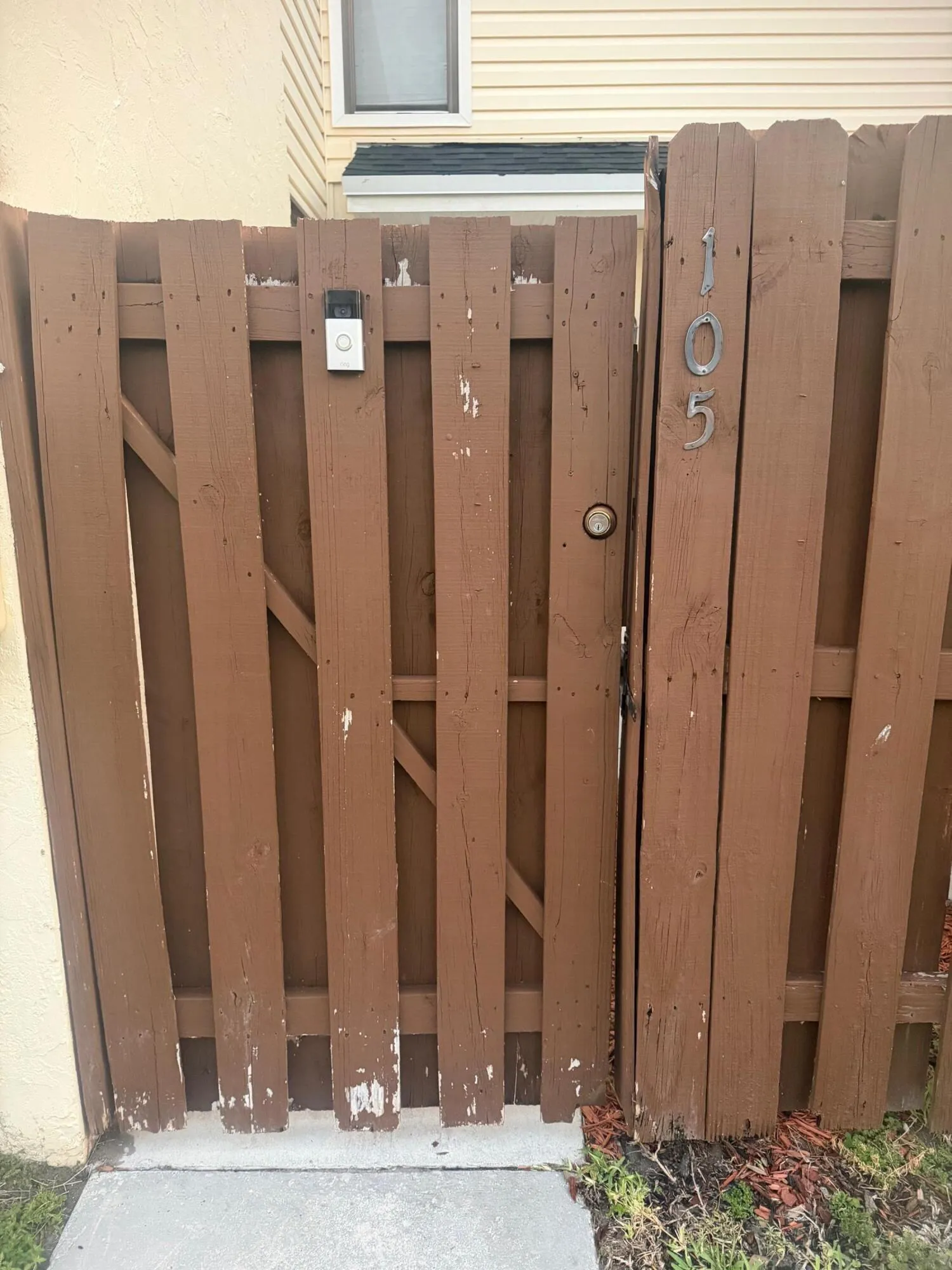 R-105 SIDEWALK PATH TO YOUR COURTYARD GATE.