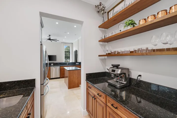 8977 Stone Pier Drive - 14.jpg-SMALL