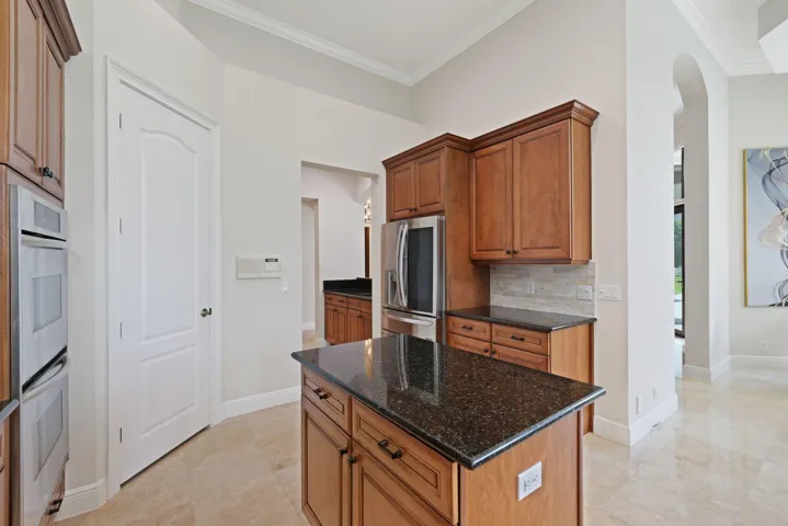 8977 Stone Pier Drive - 23.jpg-SMALL