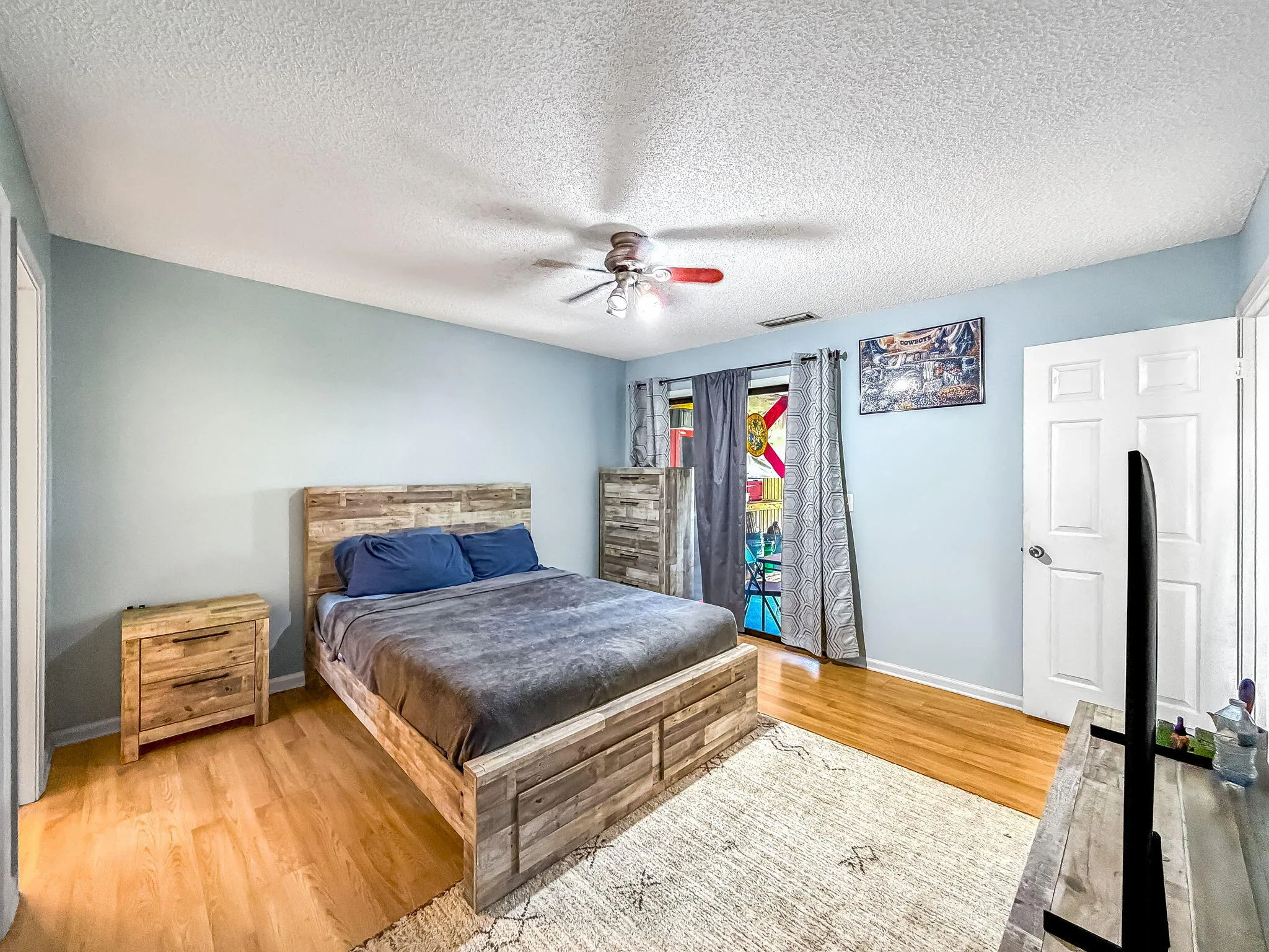 34-web-or-mls-JOY_052700